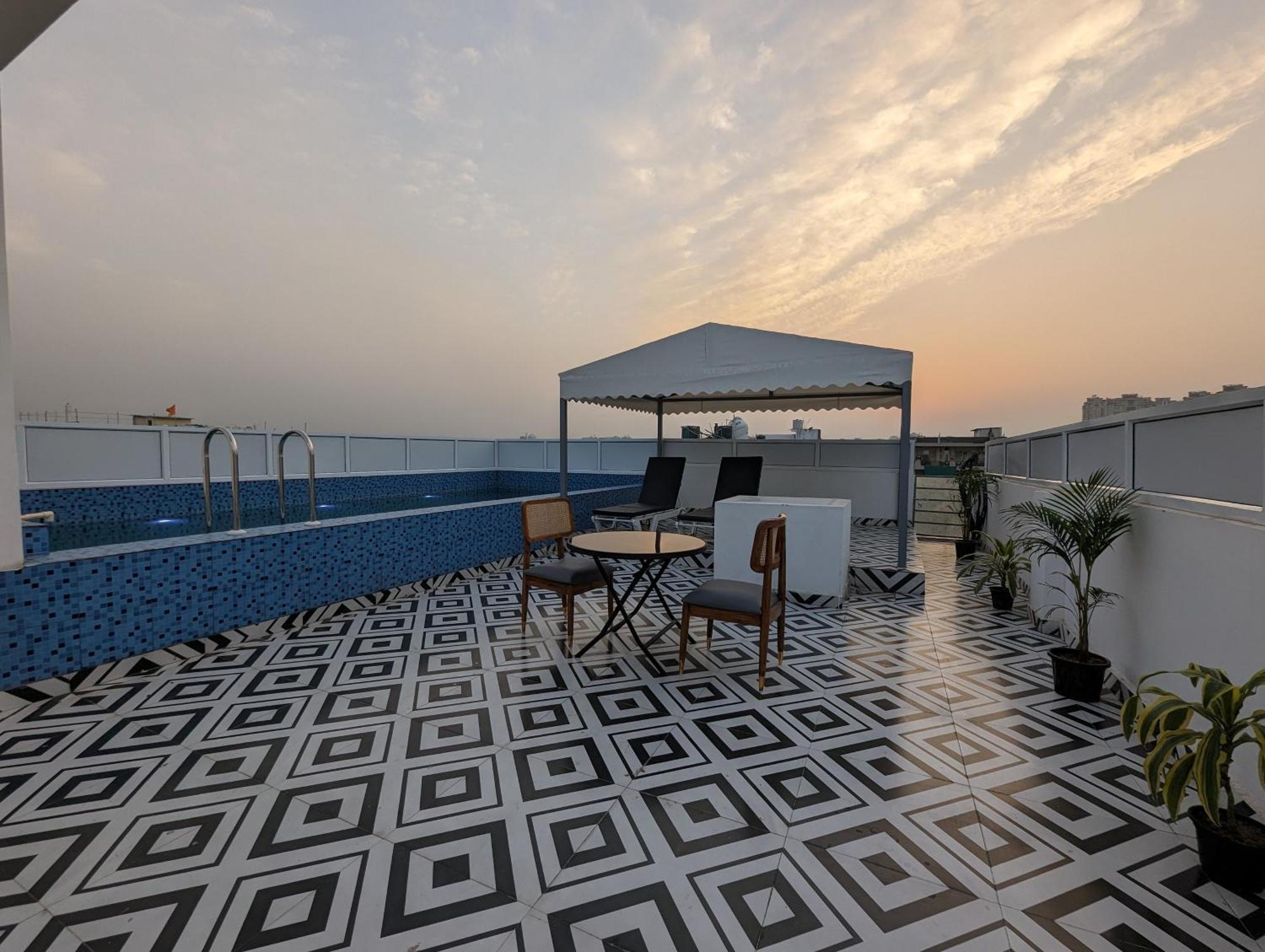 Hotel Green Vegas Faridabad Buitenkant foto