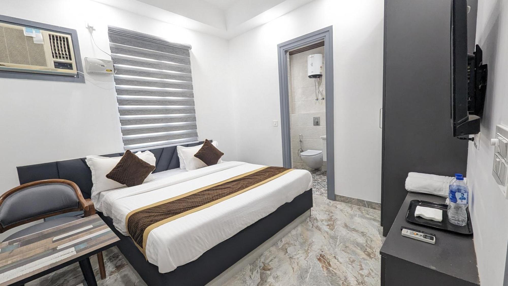 Hotel Green Vegas Faridabad Buitenkant foto