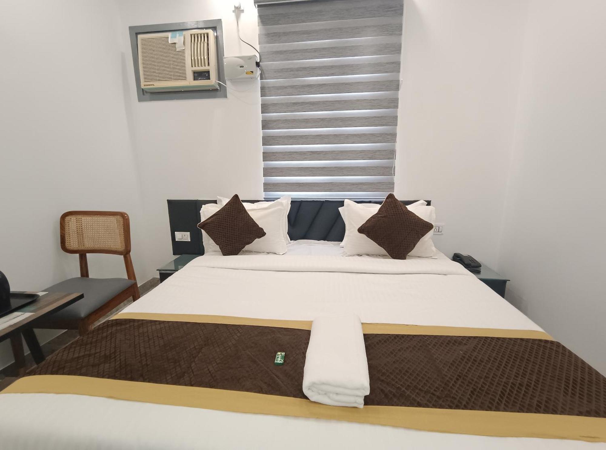 Hotel Green Vegas Faridabad Buitenkant foto