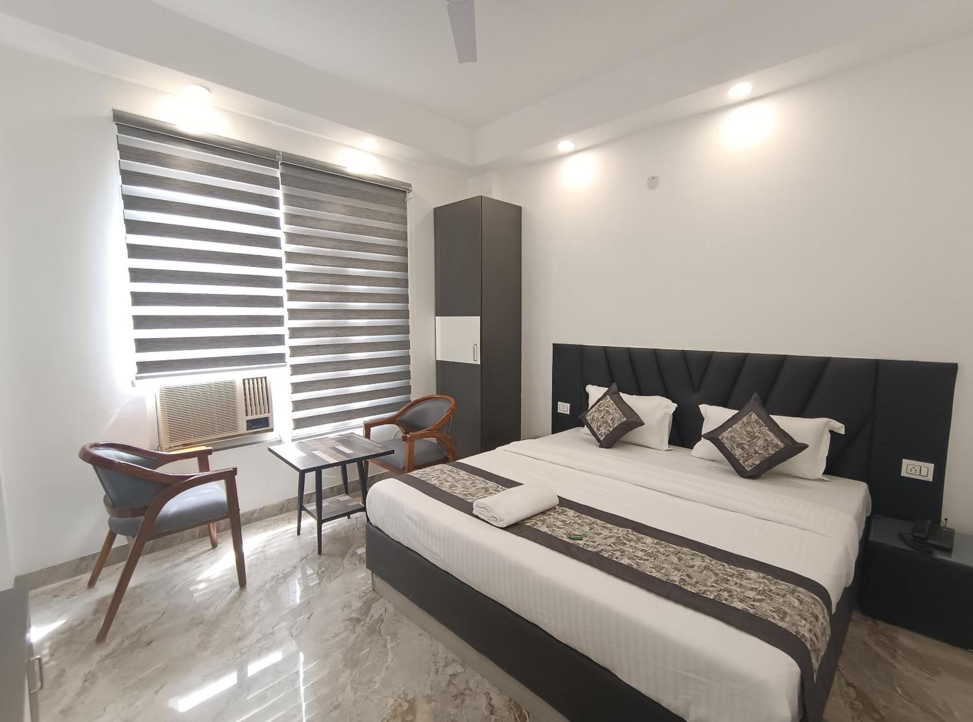 Hotel Green Vegas Faridabad Buitenkant foto