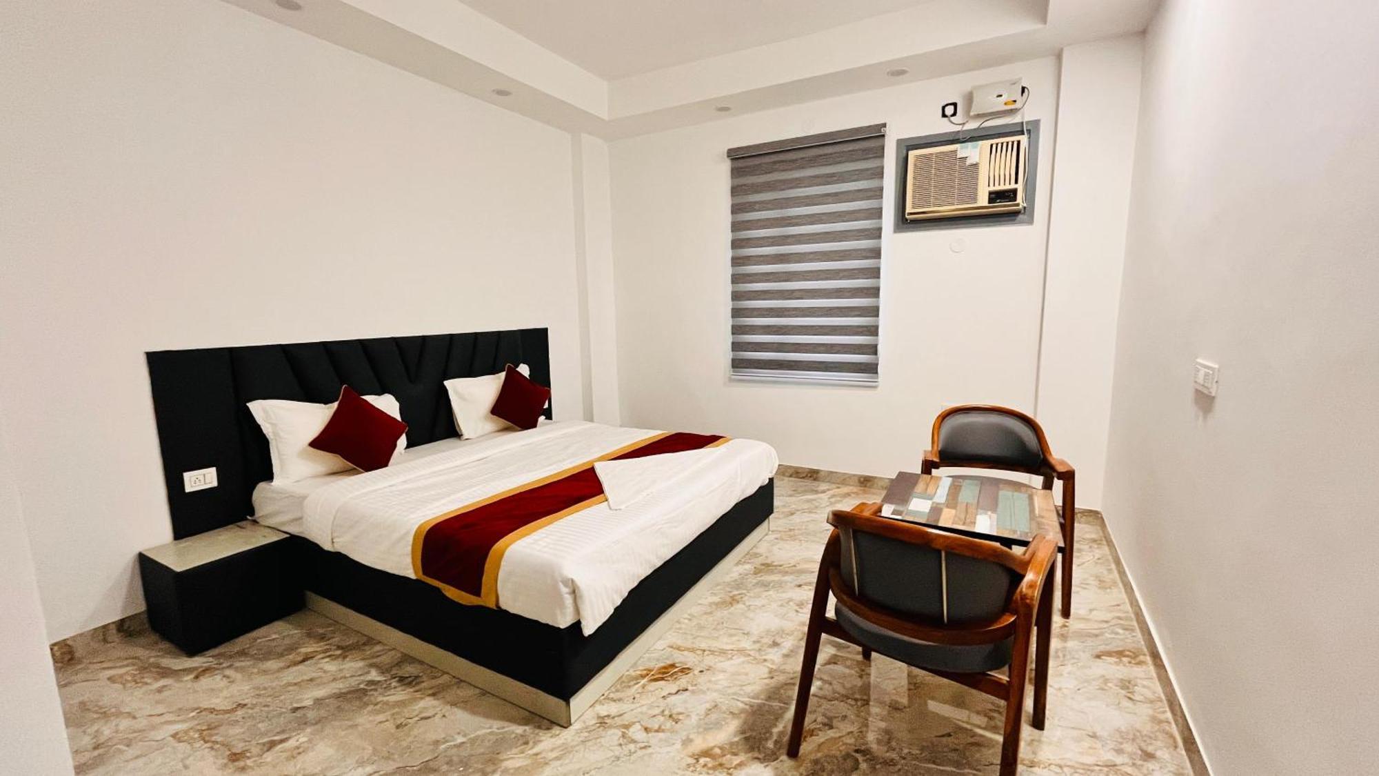 Hotel Green Vegas Faridabad Buitenkant foto